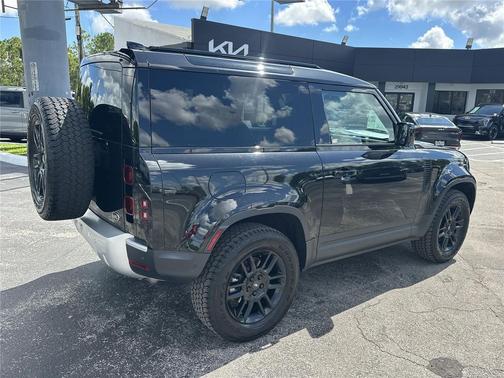 2021 Land Rover Defender 90 S