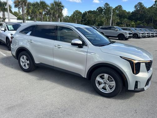 2026 Kia Sorento LX