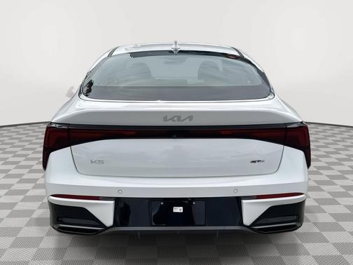 Snow White Pearl 2025 Kia K5 GT-Line