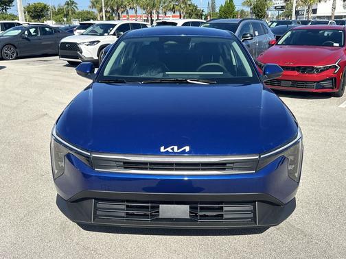 2025 Kia K4 LX