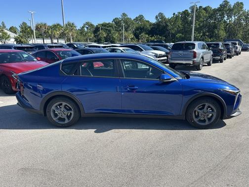 2025 Kia K4 LX