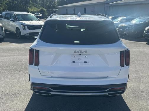 2023 Kia Sorento EX
