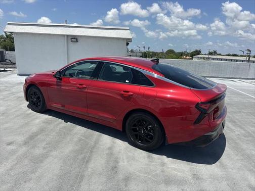 2025 Kia K5 LXS