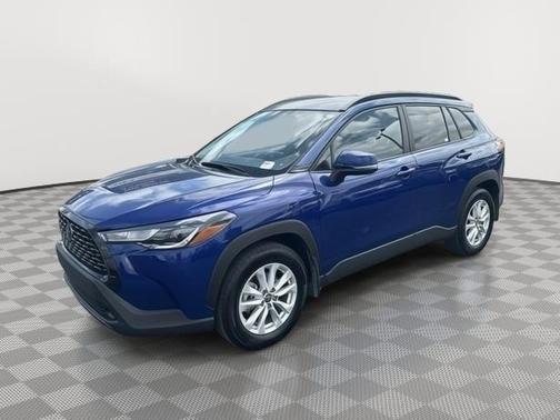 2024 Toyota Corolla Cross LE