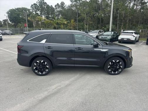 2025 Kia Sorento SX