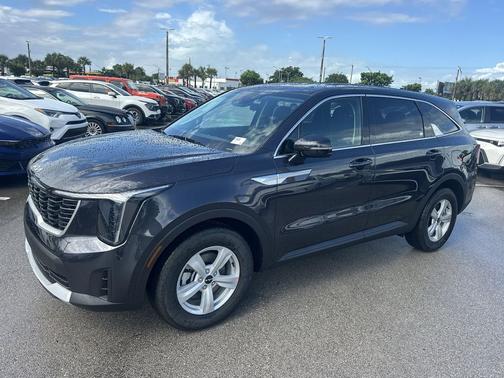 2026 Kia Sorento LX