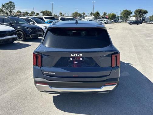 2025 Kia Sorento S