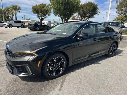 Aurora Black Pearl 2026 Kia K5 GT-Line FWD