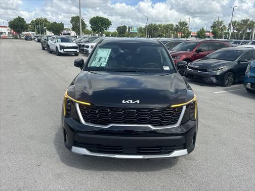 2025 Kia Sorento LX