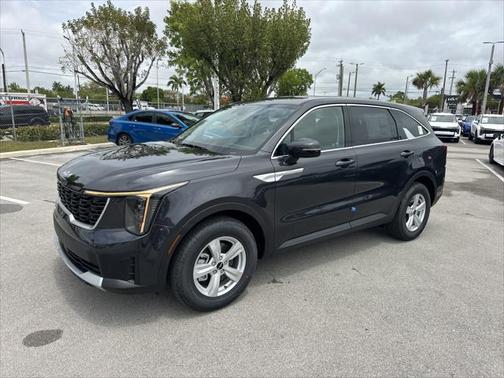 2025 Kia Sorento LX