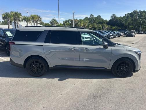 2025 Kia Carnival Hybrid SX