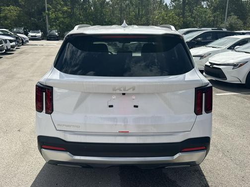 Glacial White Pearl 2026 Kia Sorento S