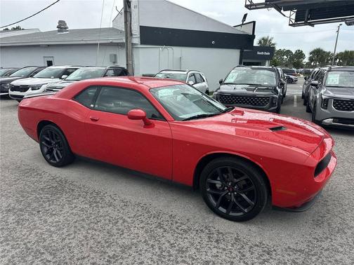 2021 Dodge Challenger SXT