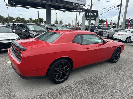 2021 Dodge Challenger SXT