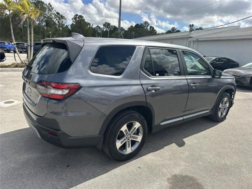 2023 Honda Pilot 2WD EX-L 8 Passenger