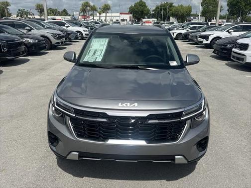 2025 Kia Seltos EX