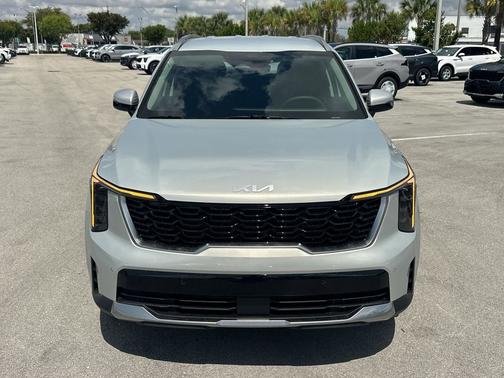 Ivory Silver 2026 Kia Sorento S