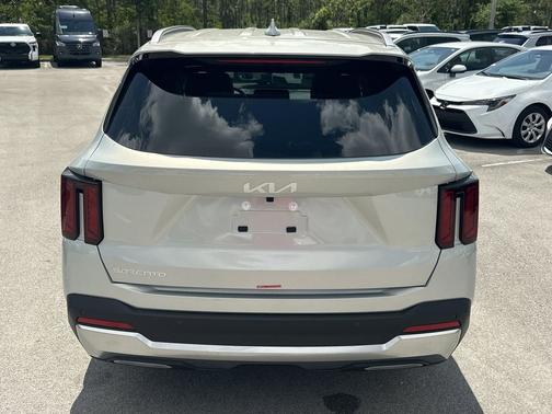 Ivory Silver 2026 Kia Sorento S