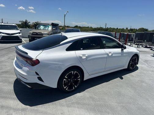 2023 Kia K5 GT-Line