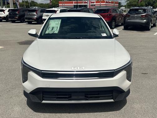 Snow White Pearl 2026 Kia K4 EX