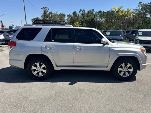 Classic Silver Metallic 2013 Toyota 4Runner SR5