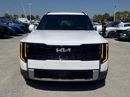 Glacial White Pearl 2027 Kia Telluride Hybrid EX