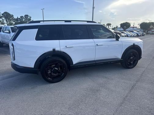 Glacial White Pearl 2027 Kia Telluride Hybrid X-Line SX-Prestige