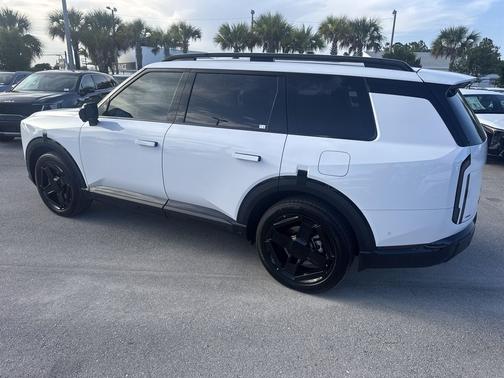 Glacial White Pearl 2027 Kia Telluride Hybrid X-Line SX-Prestige