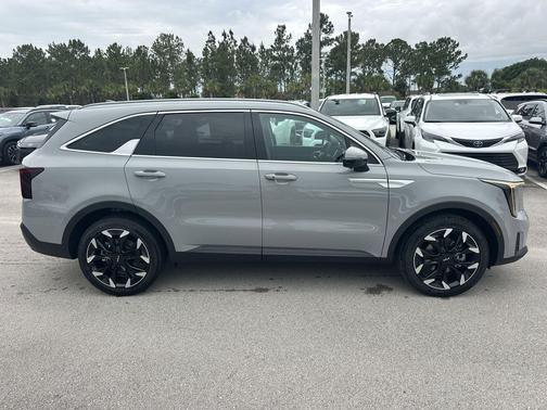 Wolf Gray 2026 Kia Sorento SX