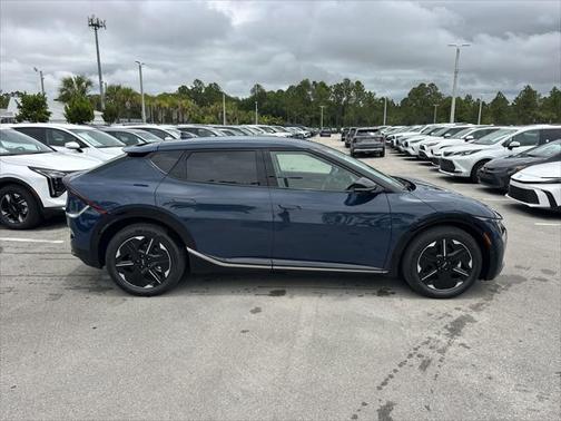 2025 Kia EV6 Wind