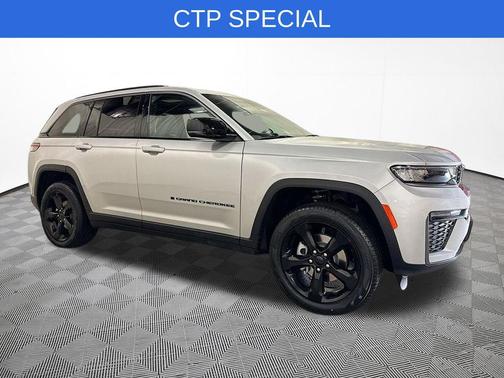Silver Zynith 2026 Jeep Grand Cherokee Limited