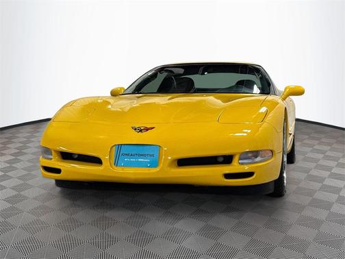 2004 Chevrolet Corvette Base