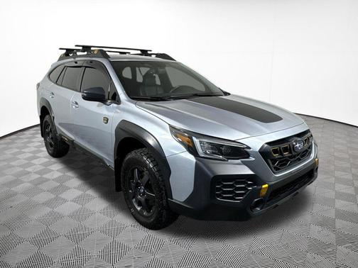Ice Silver Metallic 2025 Subaru Outback Wilderness