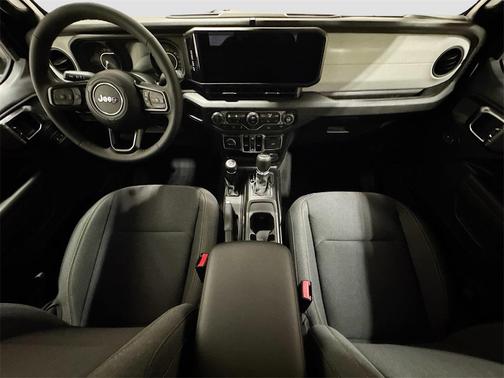 2025 Jeep Gladiator Sport S