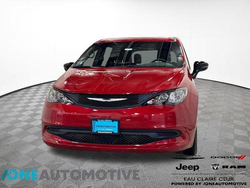 Red Hot Pearlcoat 2026 Chrysler Voyager LX