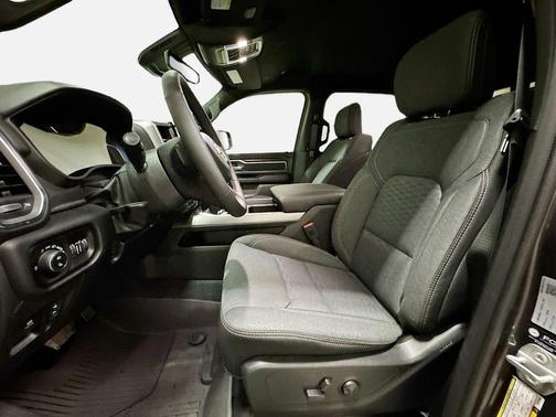 Granite Crystal Metallic Clearcoat 2026 RAM 1500 Big Horn/Lone Star