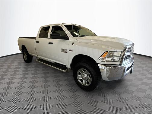 2018 RAM 2500 Tradesman Crew Cab 4x4 8' Box