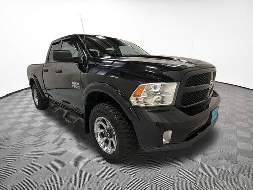 Brilliant Black Crystal Pearlcoat 2015 RAM 1500 Tradesman/Express