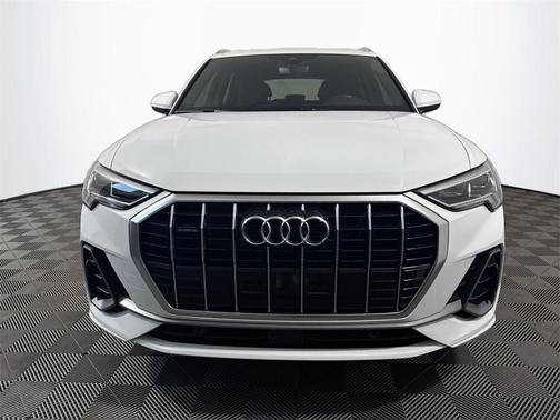 2023 Audi Q3 Premium 45 TFSI S line quattro Tiptronic