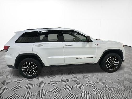 Bright White Clearcoat 2020 Jeep Grand Cherokee Trailhawk