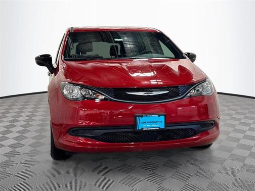 2026 Chrysler Voyager LX