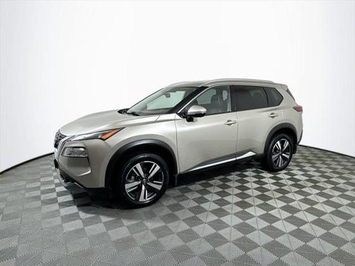 2022 Nissan Rogue SL