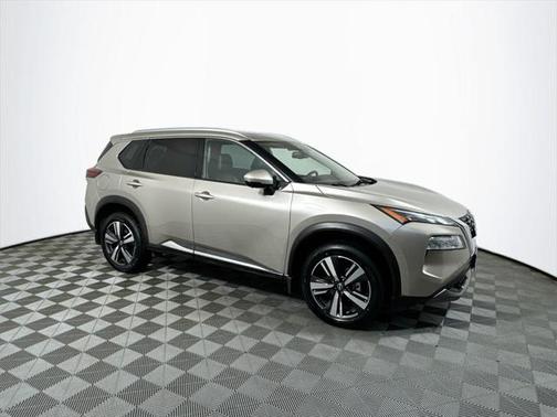 2022 Nissan Rogue SL
