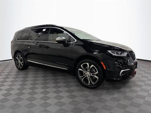 2026 Chrysler Pacifica L