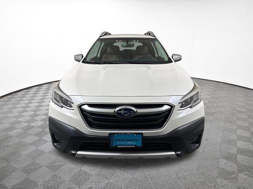 Crystal White Pearl 2021 Subaru Outback Touring XT