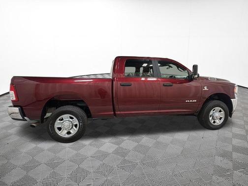 Delmonico Red Pearlcoat 2022 RAM 2500 Big Horn Crew Cab 4x4 6'4' Box