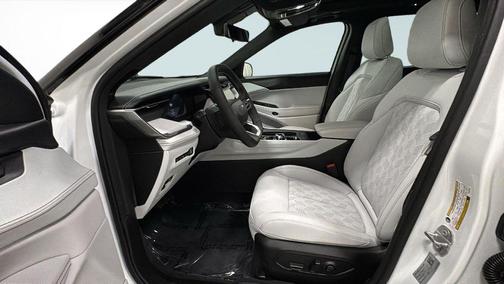 Bright White Clearcoat 2026 Jeep Cherokee Overland