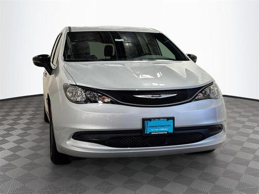 2026 Chrysler Voyager LX