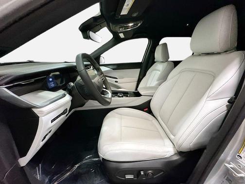 Silver Zynith Clearcoat 2026 Jeep Cherokee Limited
