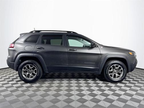 2022 Jeep Cherokee Trailhawk